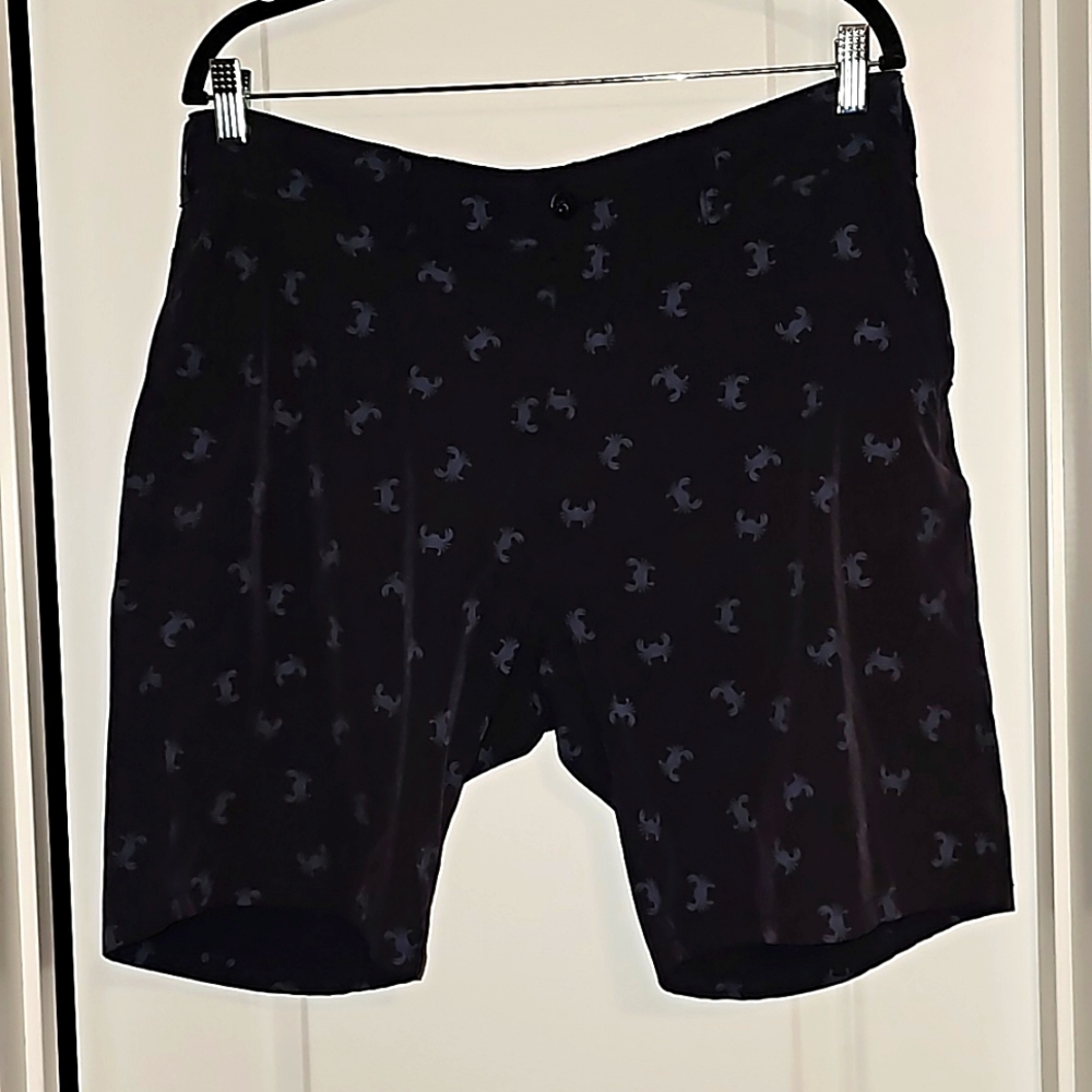 TRUNKS Multi-functional Shorts Navy w/crab print Size 34 Like New 4 pocket